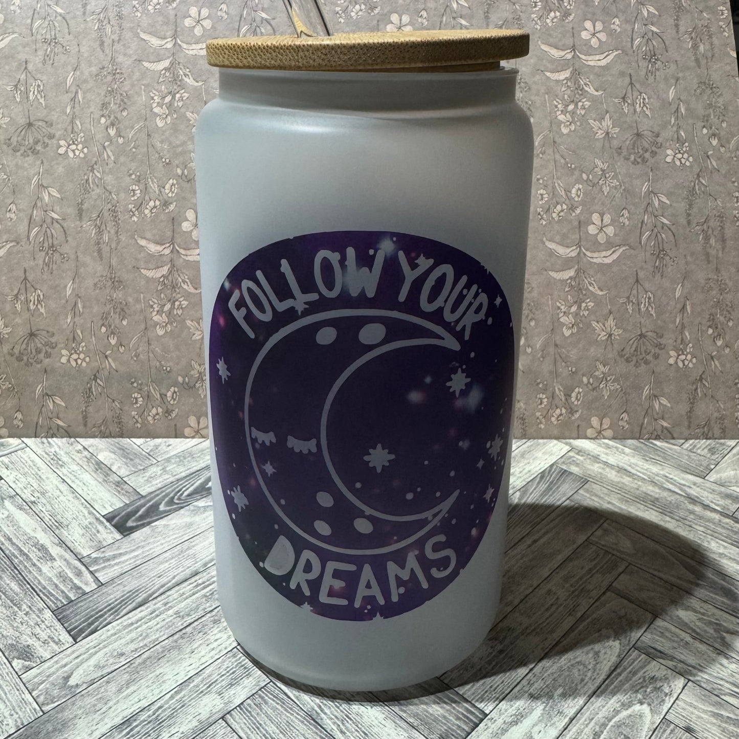 ‘Follow Your Dreams’ glass tumbler